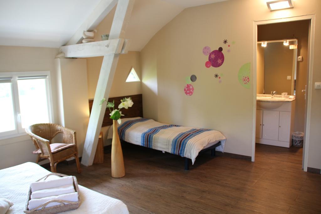 Chambres D'Hotes Domaine De Compostelle Casteide-Candau Exterior photo