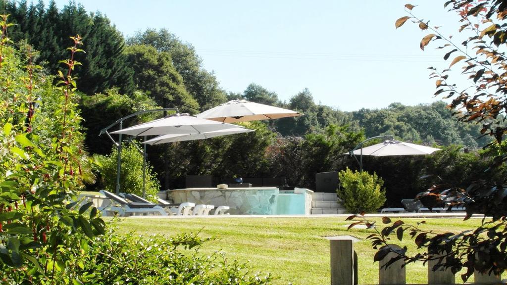 Chambres D'Hotes Domaine De Compostelle Casteide-Candau Exterior photo