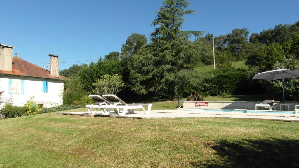Chambres D'Hotes Domaine De Compostelle Casteide-Candau Exterior photo