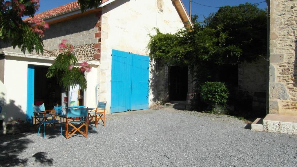 Chambres D'Hotes Domaine De Compostelle Casteide-Candau Exterior photo