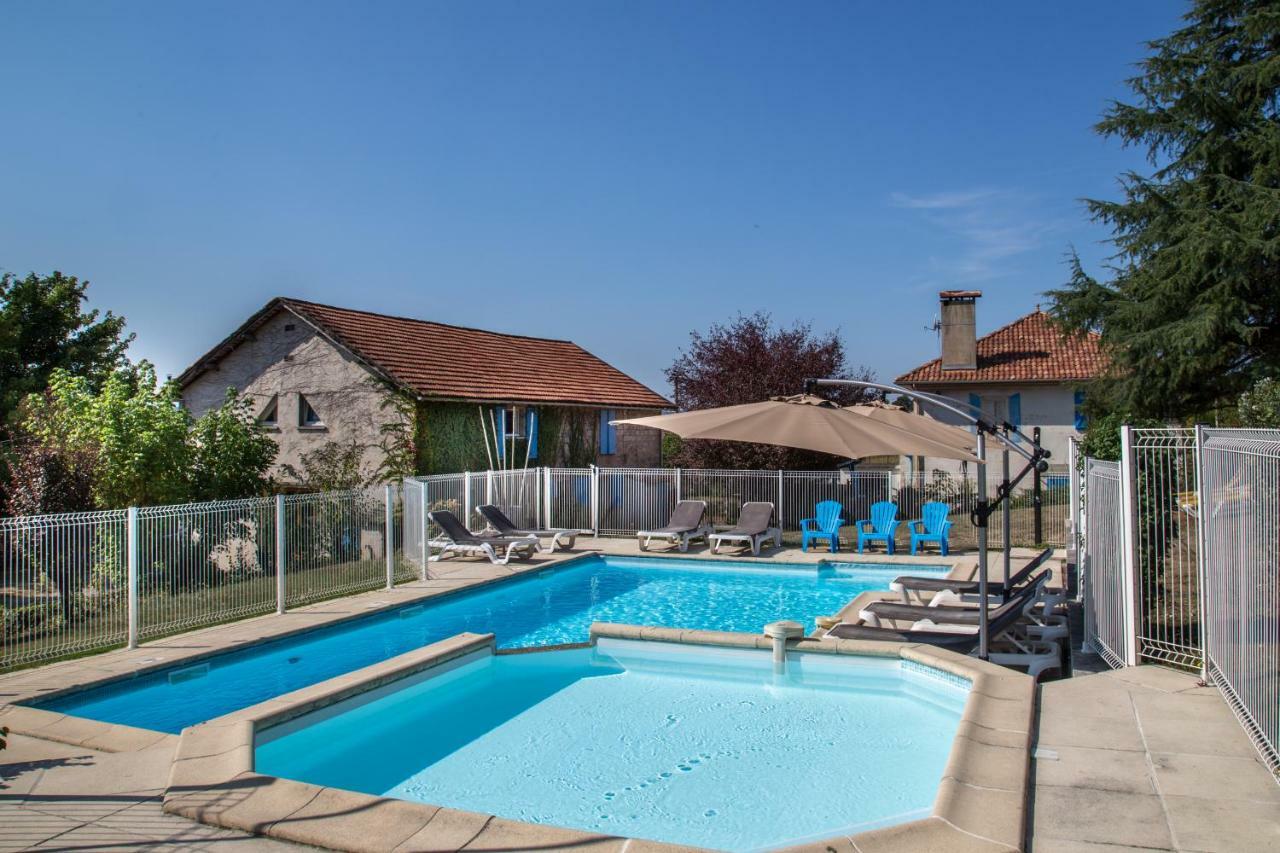 Chambres D'Hotes Domaine De Compostelle Casteide-Candau Exterior photo